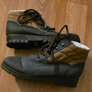 Chill Mark Cozy Black and Brown Winter Boots for Women Size 10